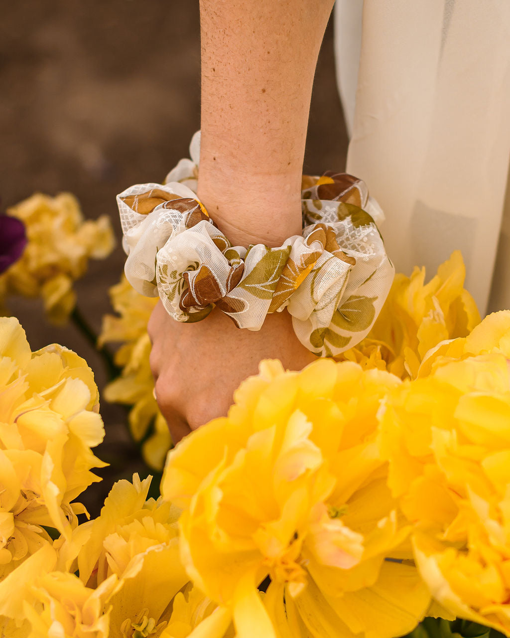 HANNAH SCRUNCHIE