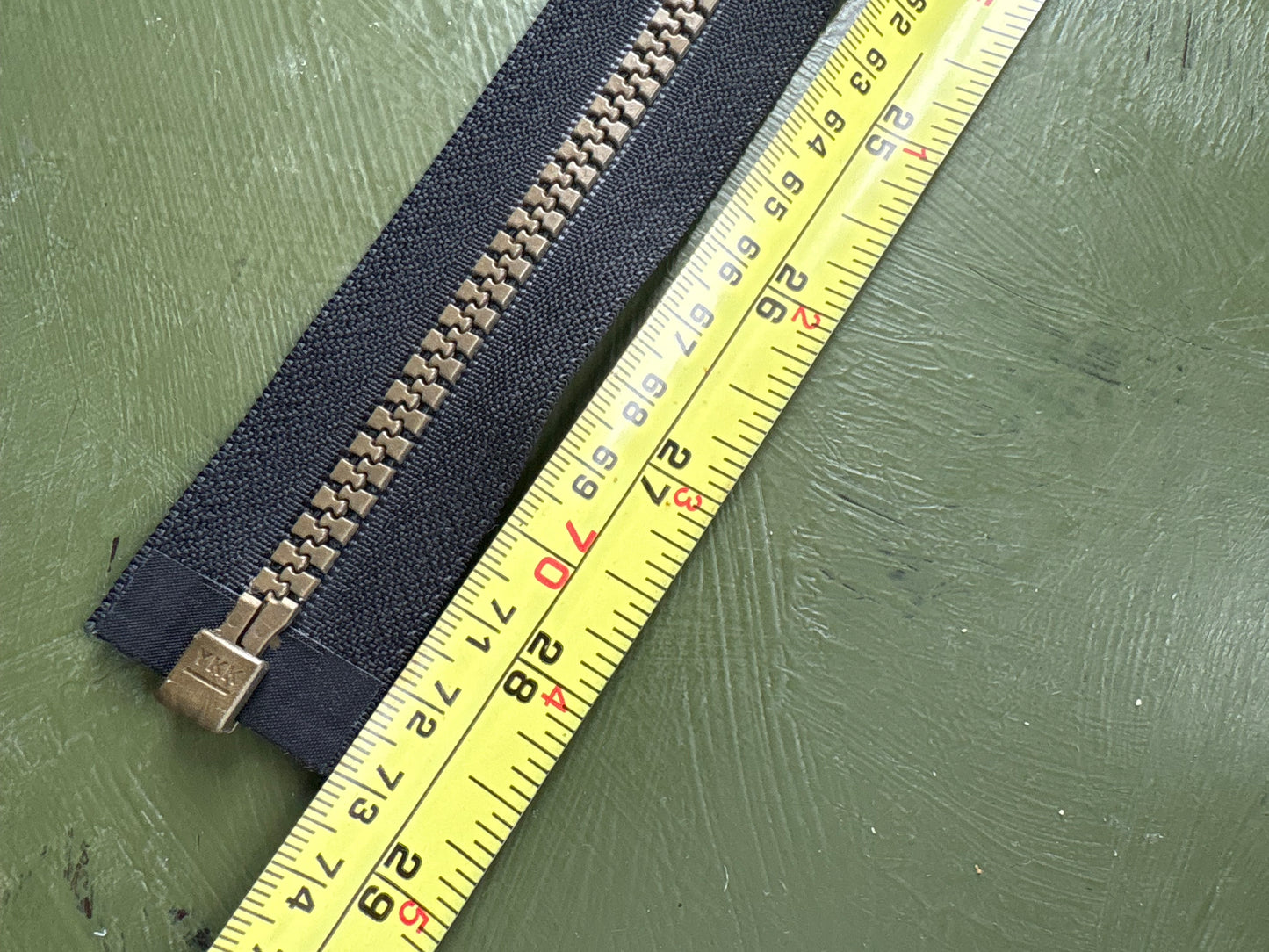 29" BLACK ZIPPERS