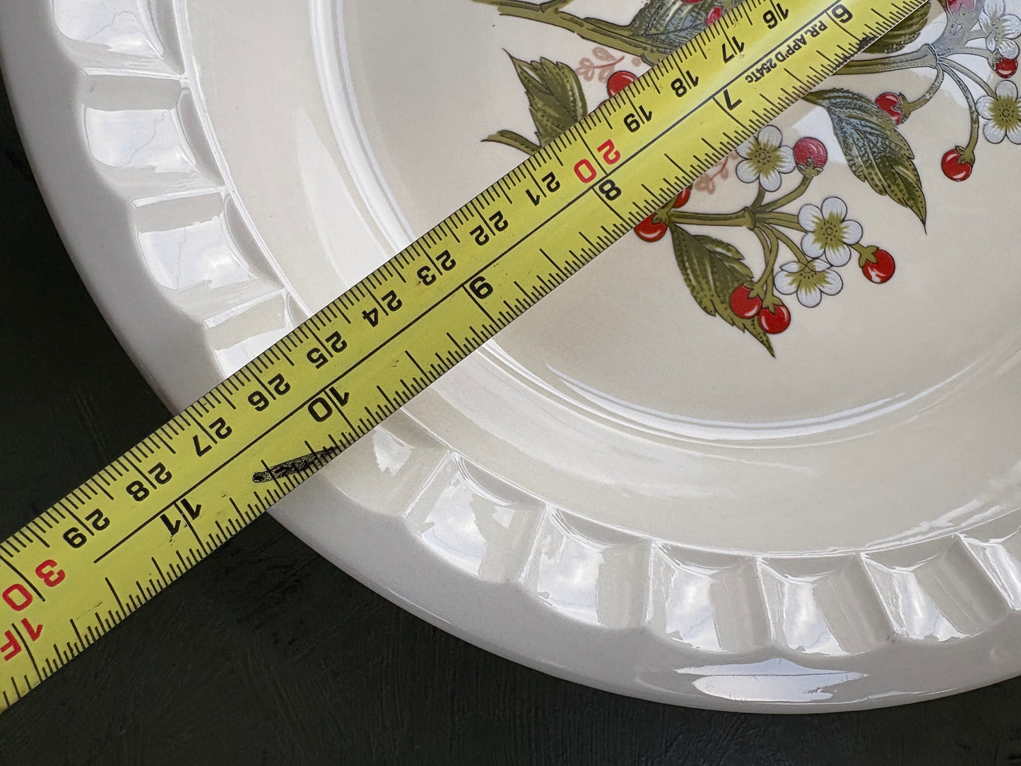 GOOSEBERRY CERAMIC PIE PLATE