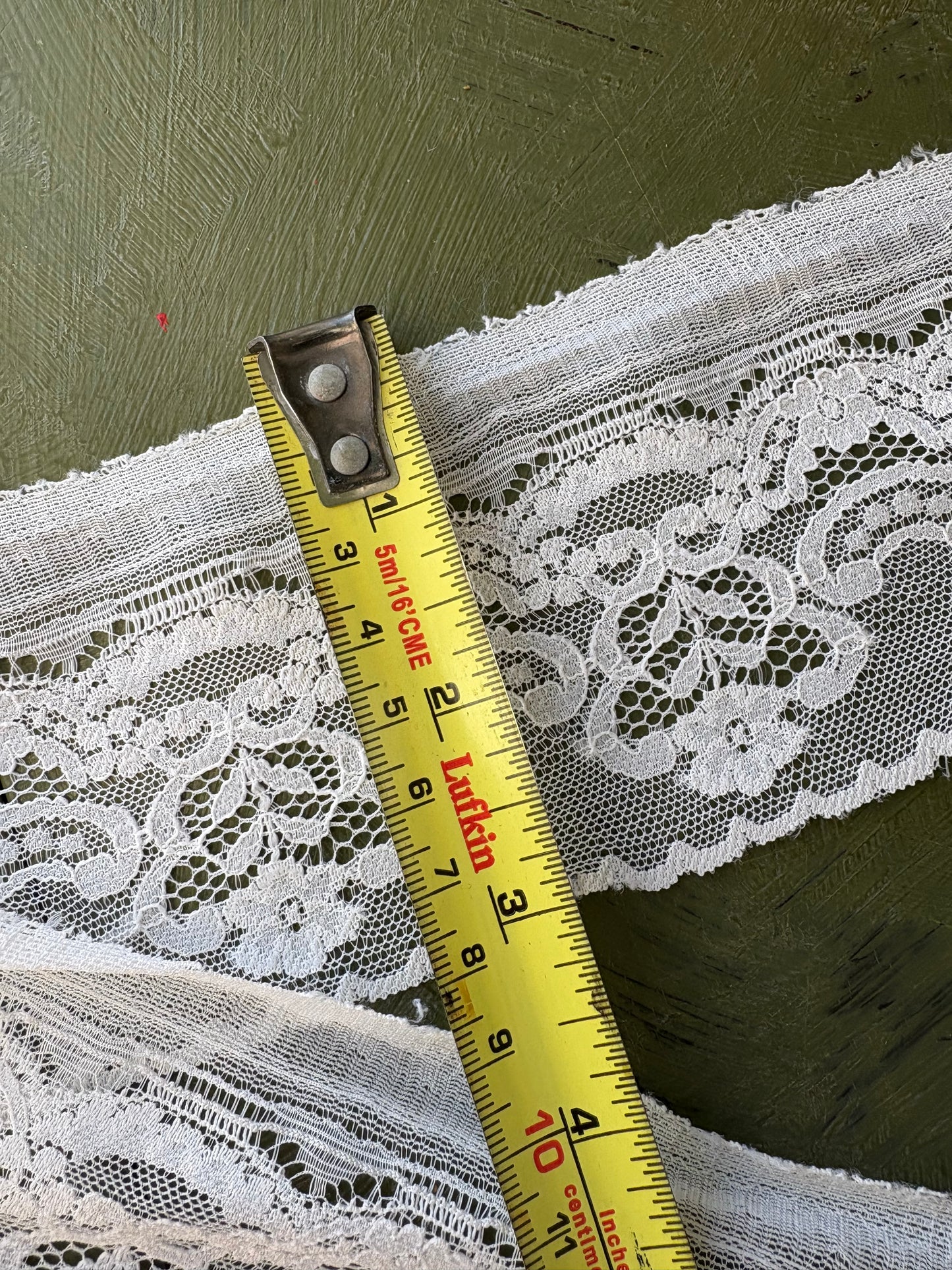 LACE TRIM - by the meter