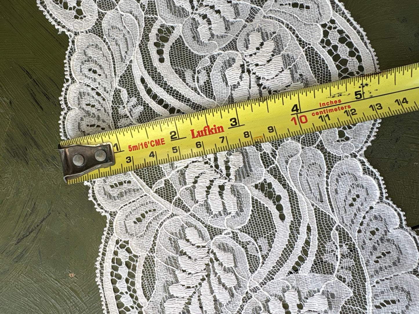 LEAF LACE TRIM - by the meter