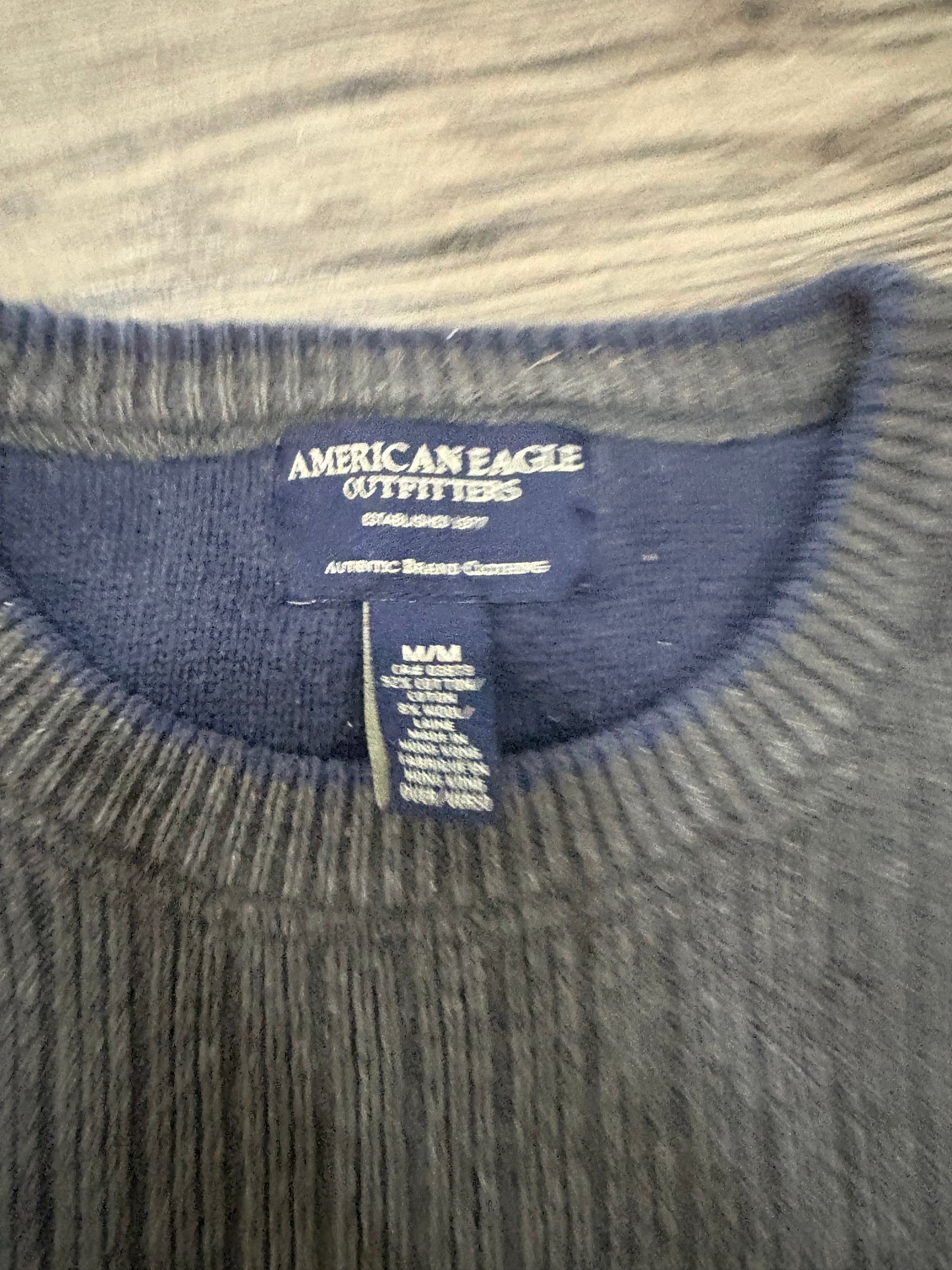 AMERICAN EAGLE SWEATER - MEDIUM
