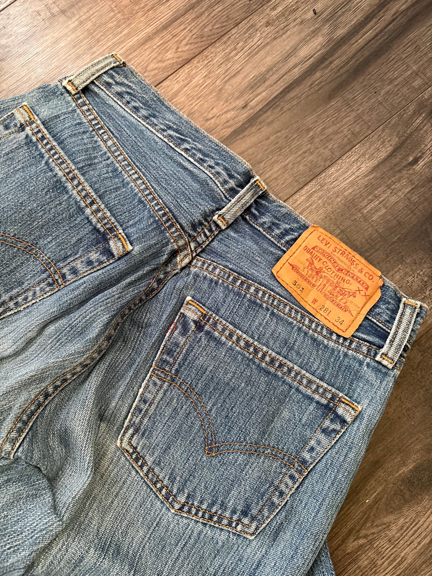 LEVI DENIM PANTS - SZ. 28