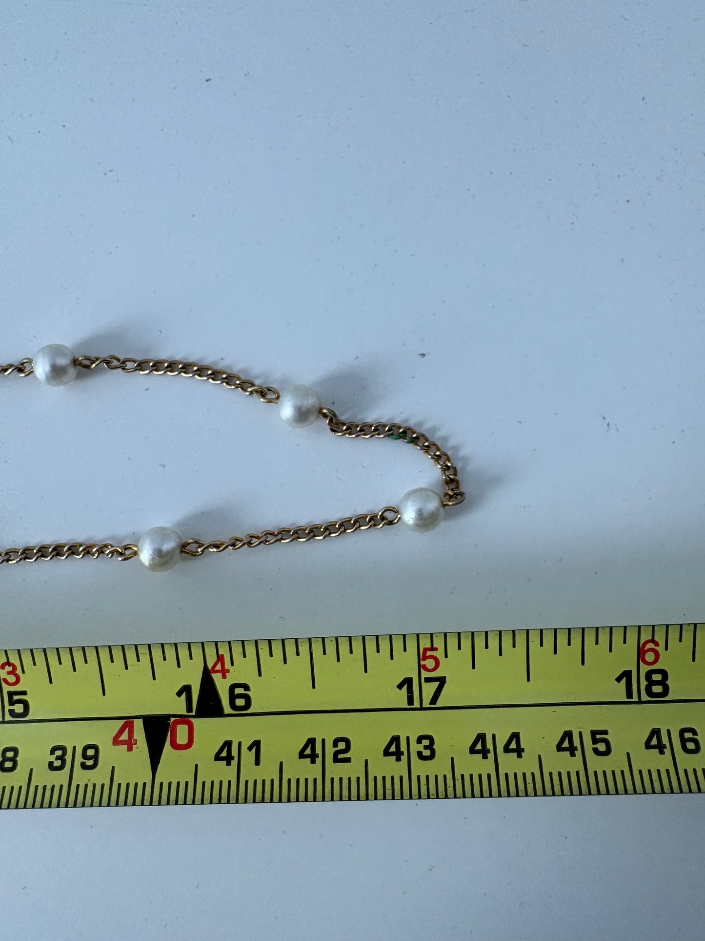 GOLDTONE FAUX PEARL NECKLACE