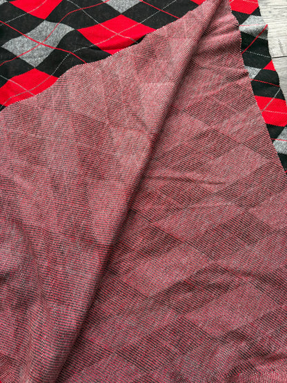 DIAMOND PATTERN KNIT FABRIC 70" x 55"