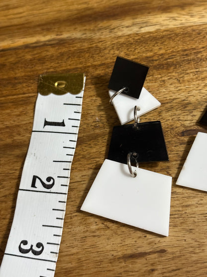 B&W GEOMETRIC EARRINGS