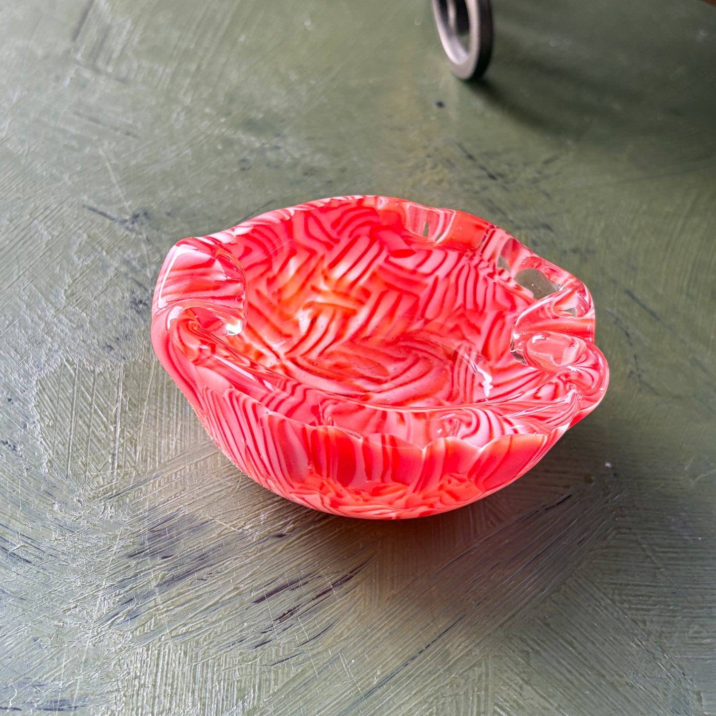 SM. GLASS ASH TRAY