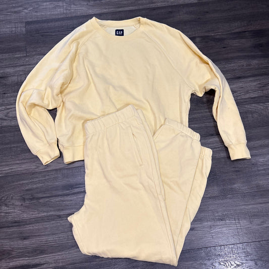 GAP BUTTER YELLOW SWEATSUIT SET - LARGE