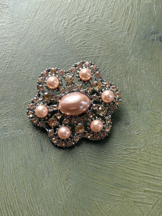 FAUX PEARL BROOCH