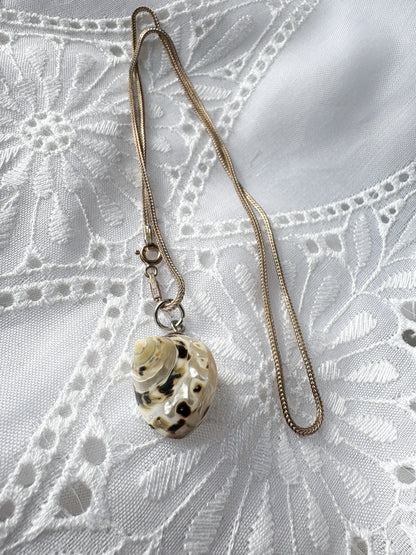 925 STERLING SHELL NECKLACE