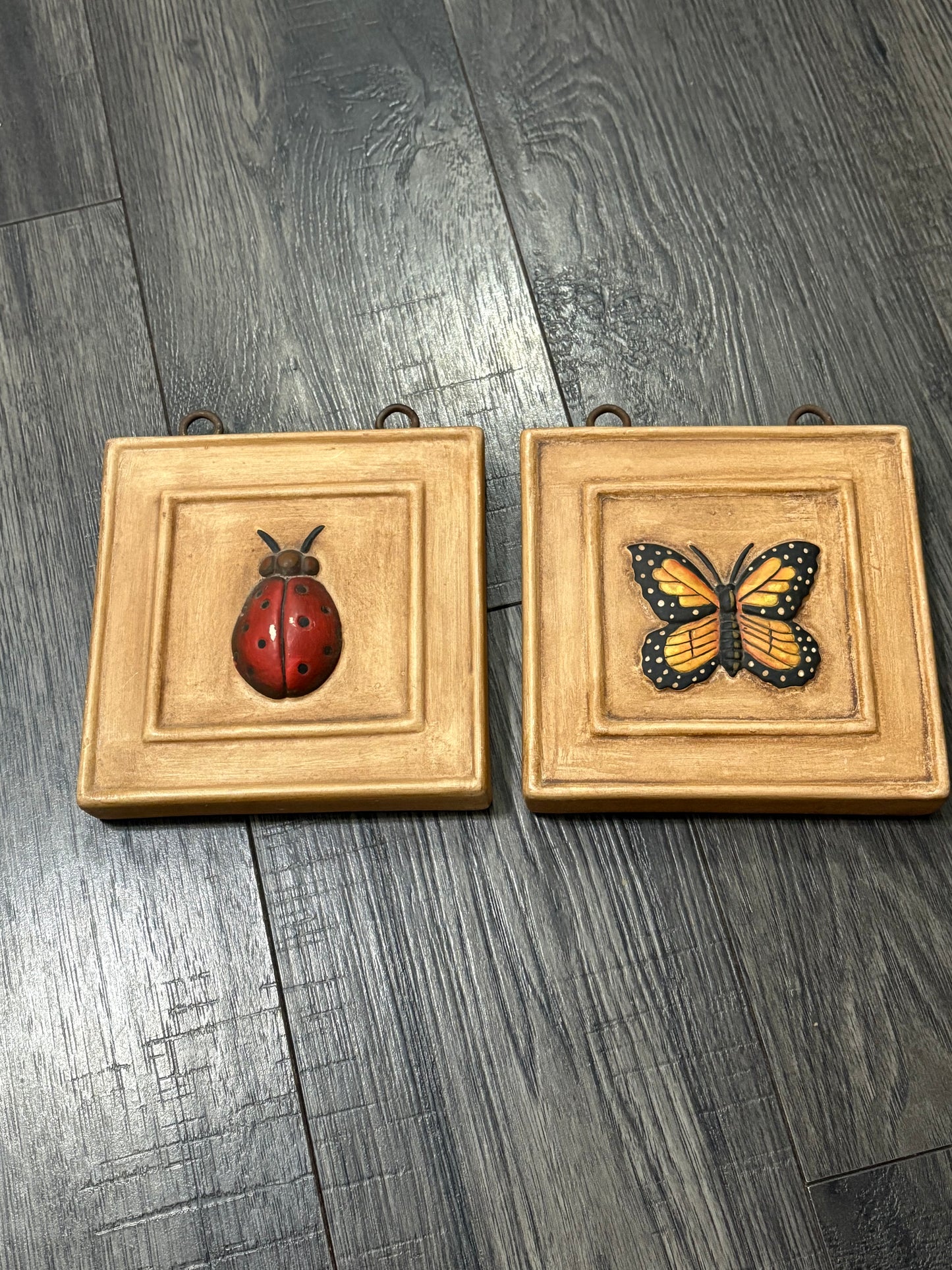 CERAMIC WALL DECOR