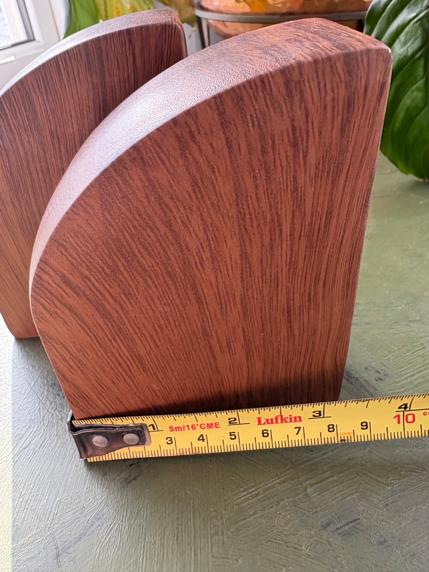 CERAMIC BOOK ENDS
