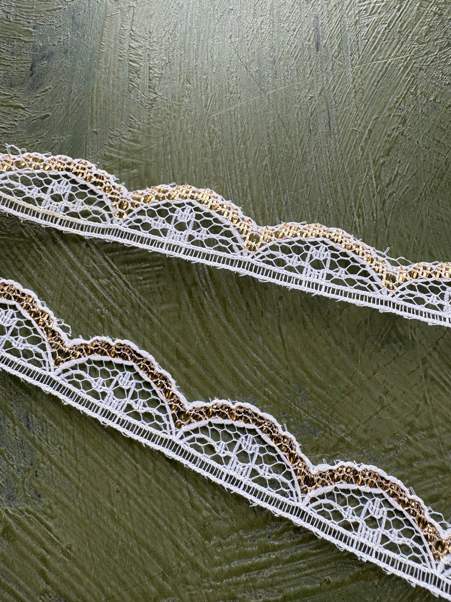 WHITE & GOLD LACE TRIM - by the meter