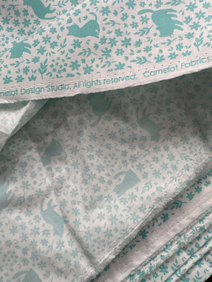 TEAL/WHITE CAT FABRIC 44" x 120"