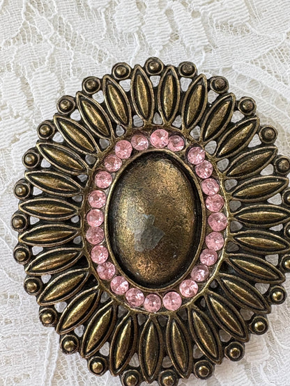 ORNATE BELT BUCKLE
