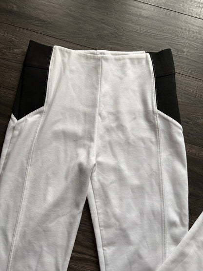 WHITE LEGGINGS - LARGE