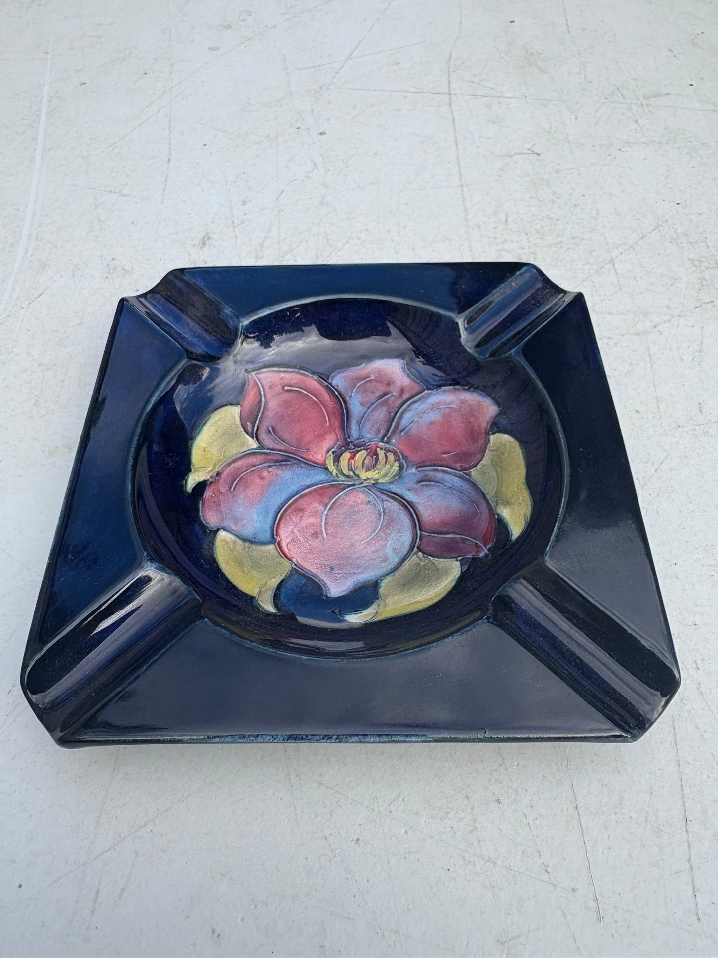 MOORCROFT CERAMIC ASHTRAY