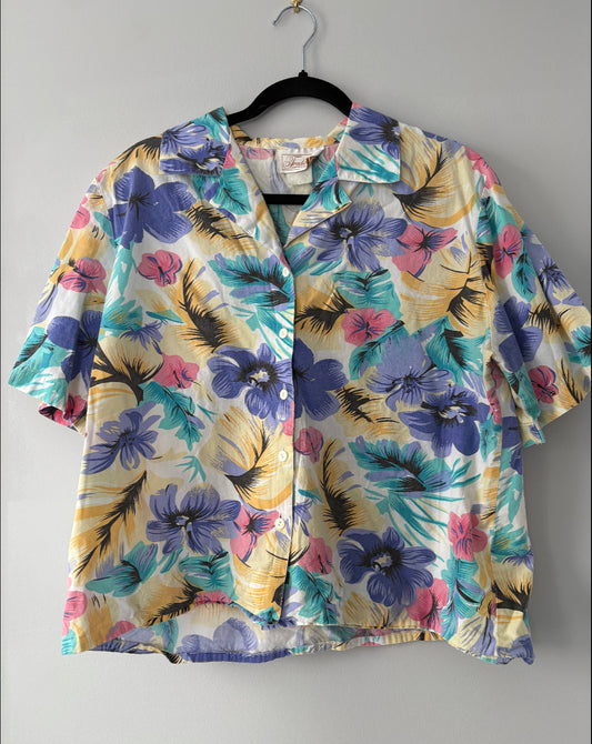 FLORAL HAWAIIAN BUTTON UP - MEDIUM