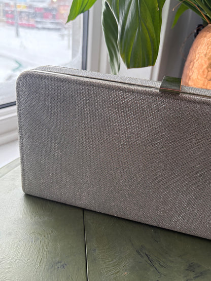 GLITTER CLUTCH