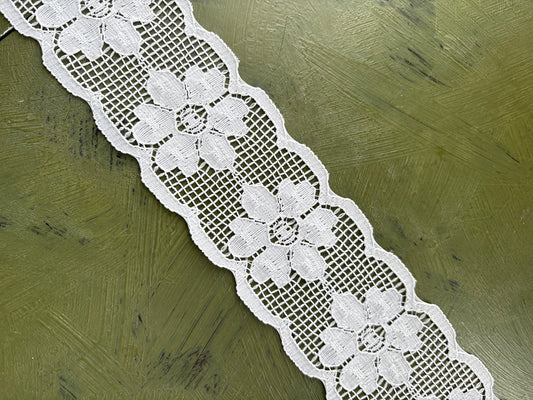 FLOWER LACE TRIM - by the meter