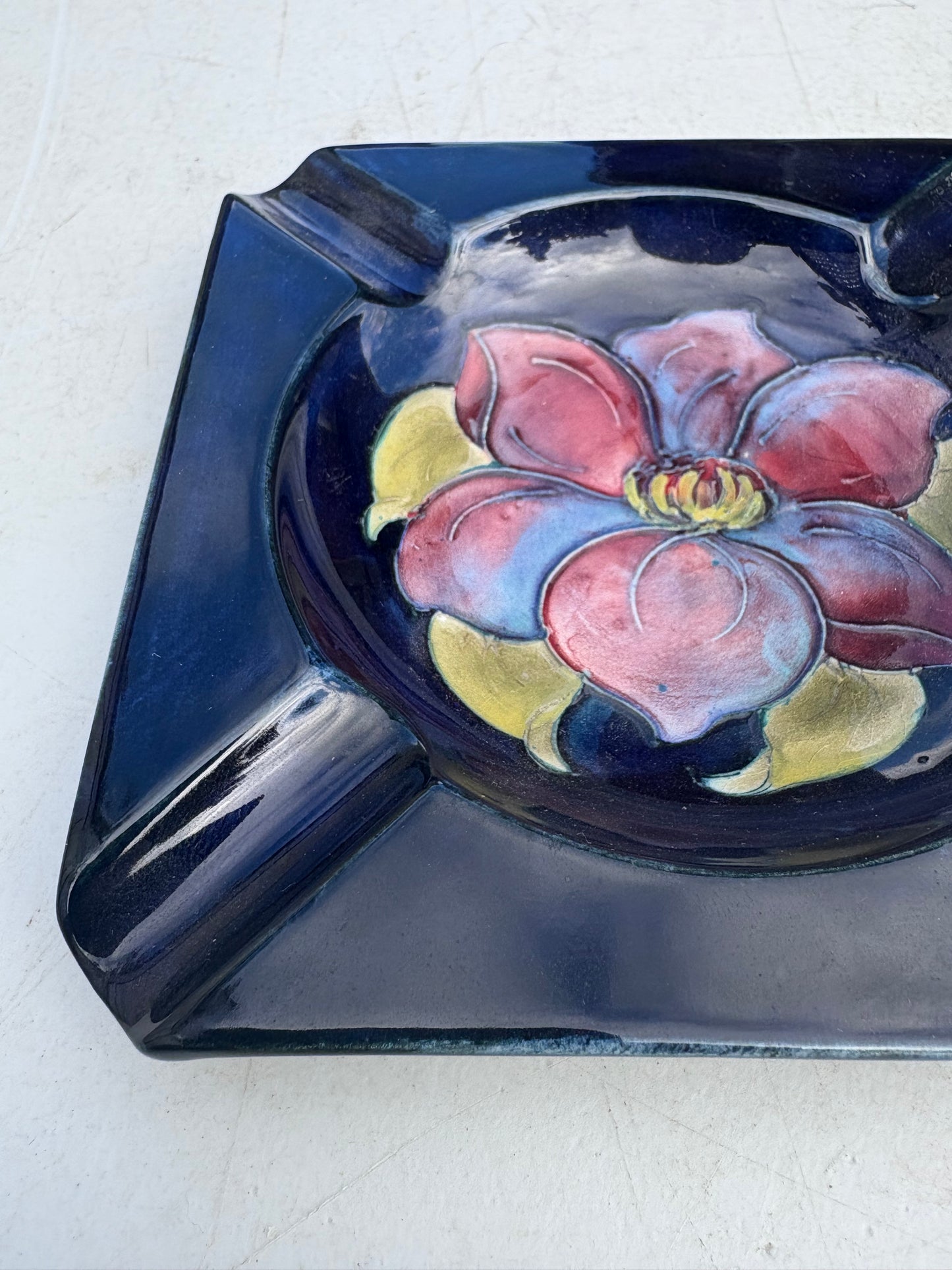 MOORCROFT CERAMIC ASHTRAY