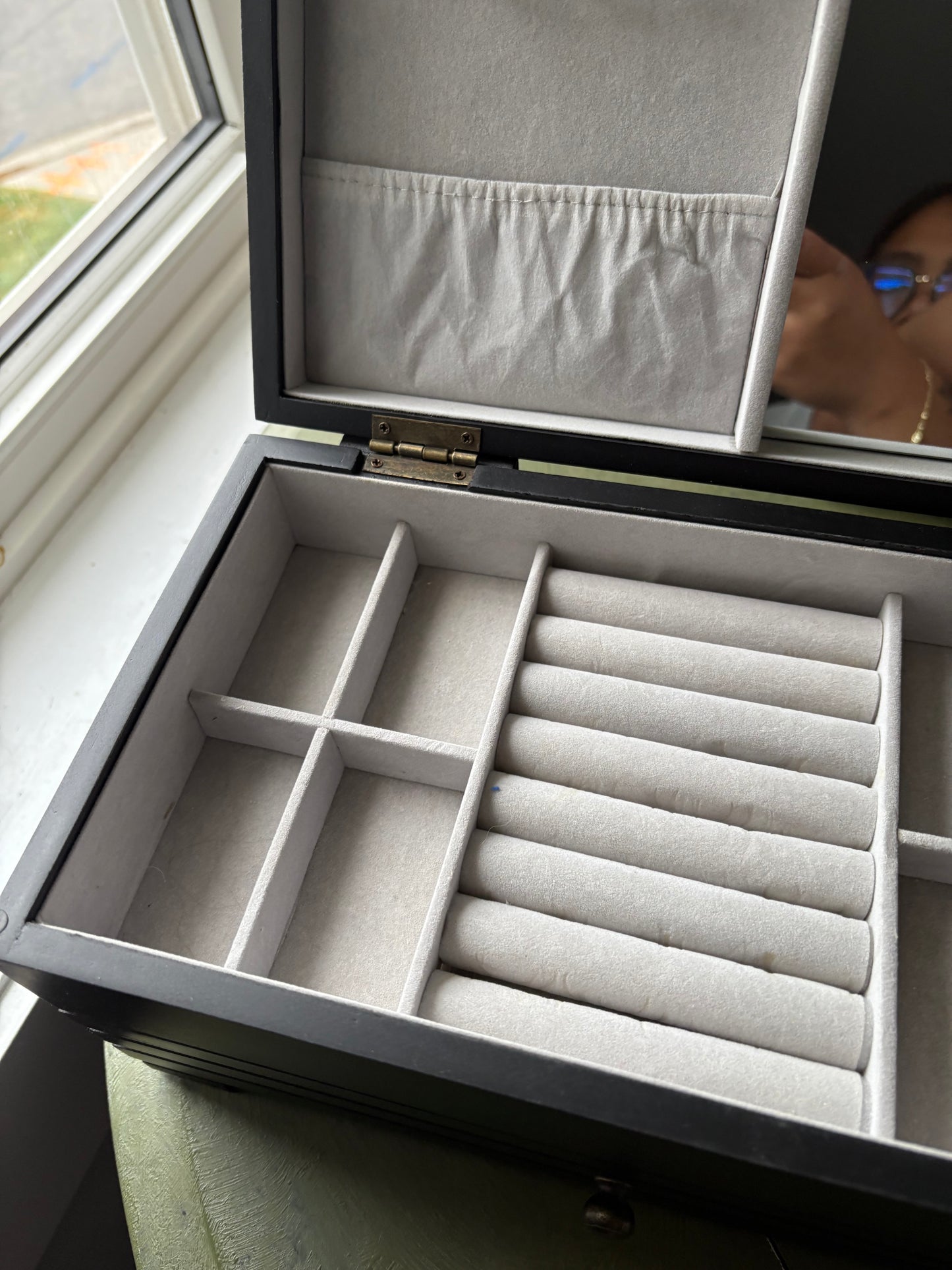 JEWELRY BOX