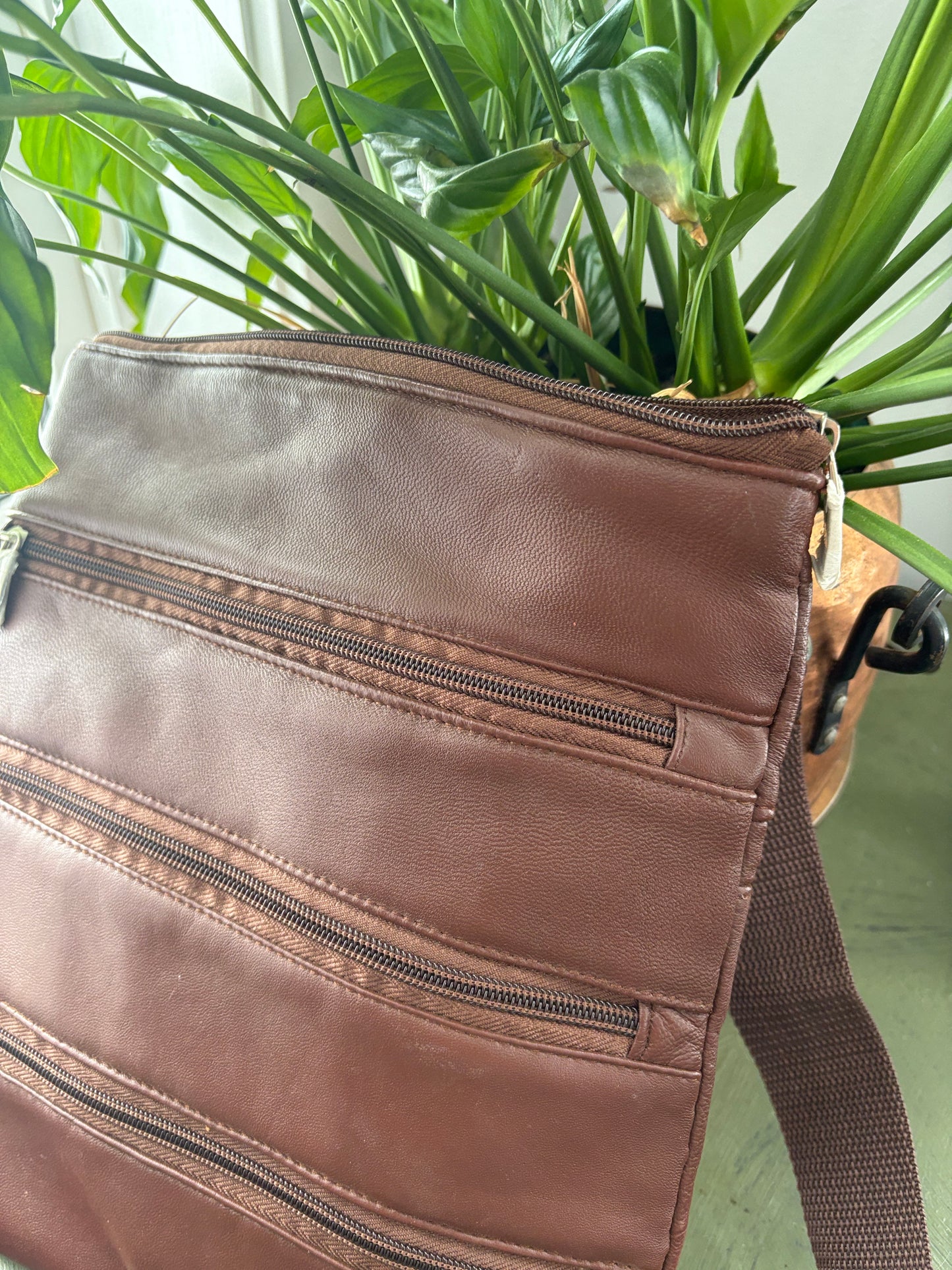 CROSSBODY BAG