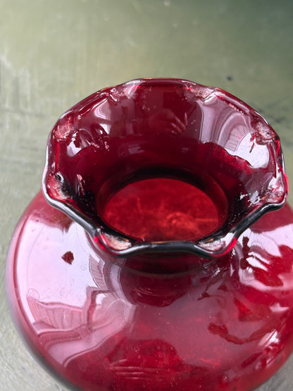 SMALL RED GLASS VASE