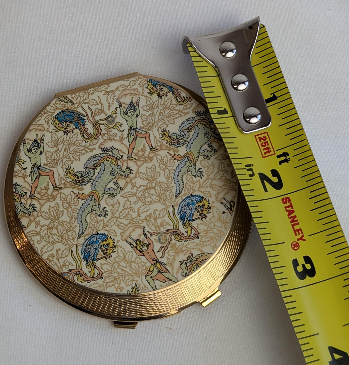 STRATTON POWDER COMPACT