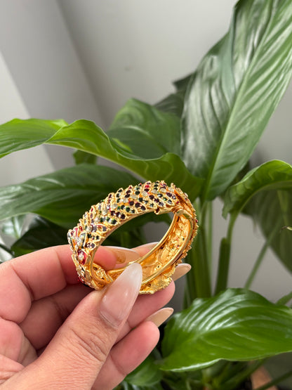 CHILD'S PEACOCK BRACELET