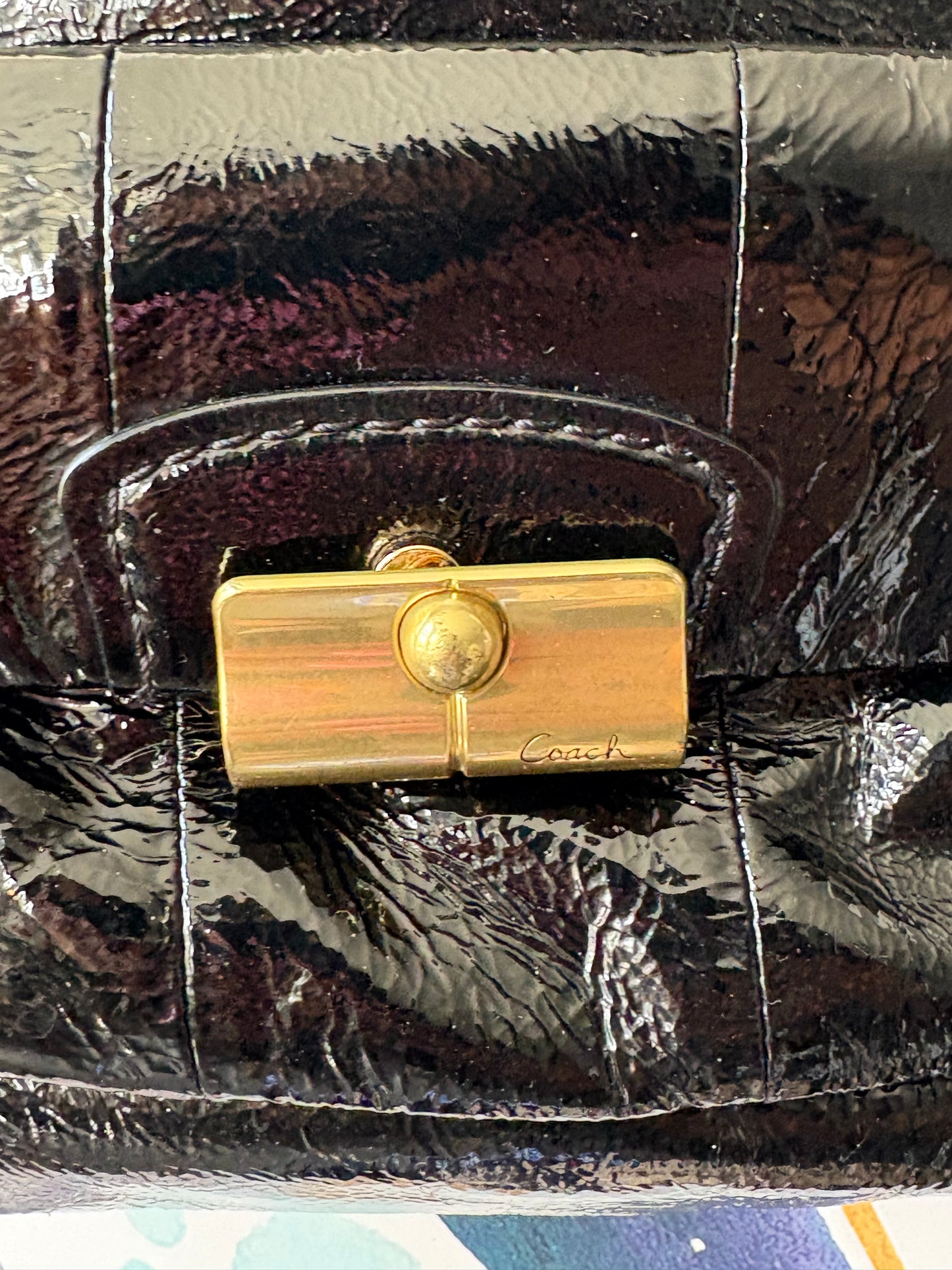 VTG GUESS CROSSBODY BAG