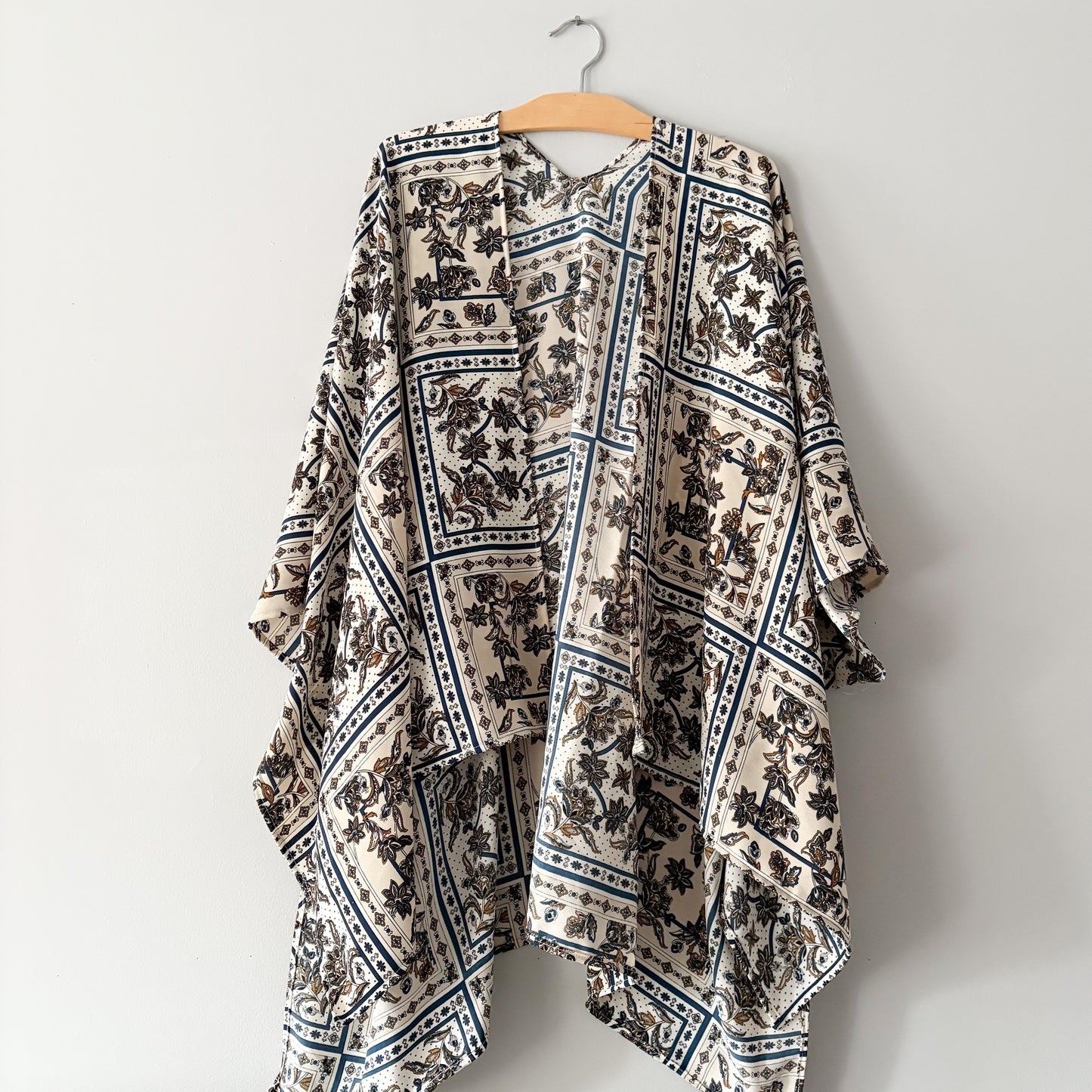 ILA KIMONO