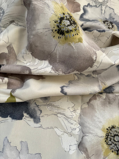 FLORAL CANVAS FABRIC - 44" x 50"