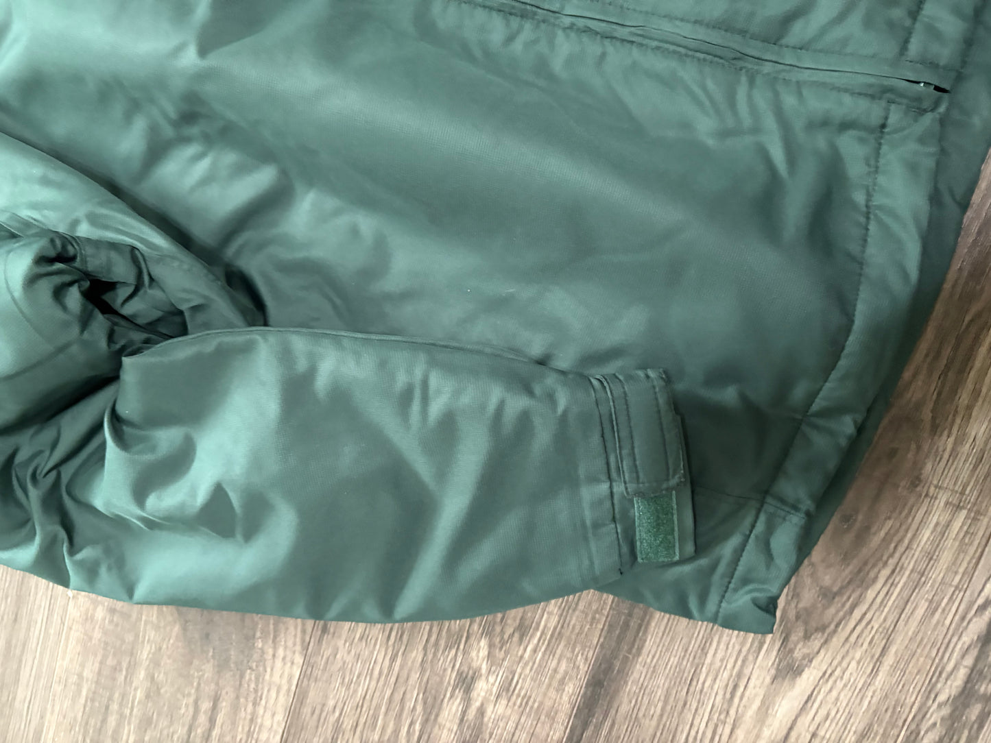 MEN'S GREEN JACKET- MEDIUM