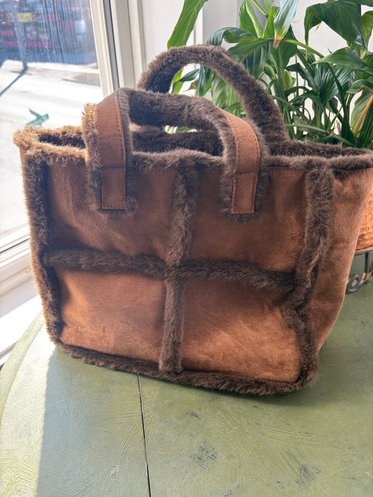 FAUX SHEARLING TOTE