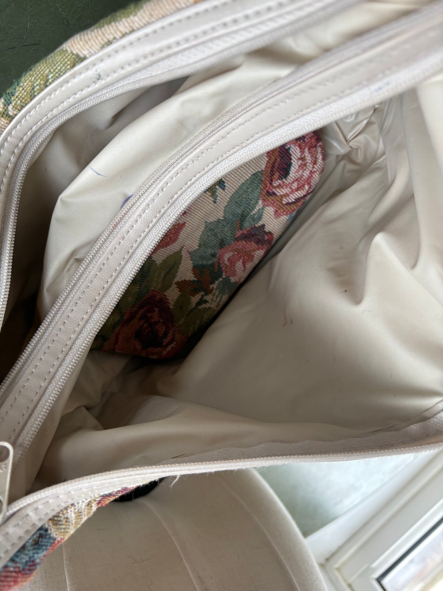 FLORAL PURSE