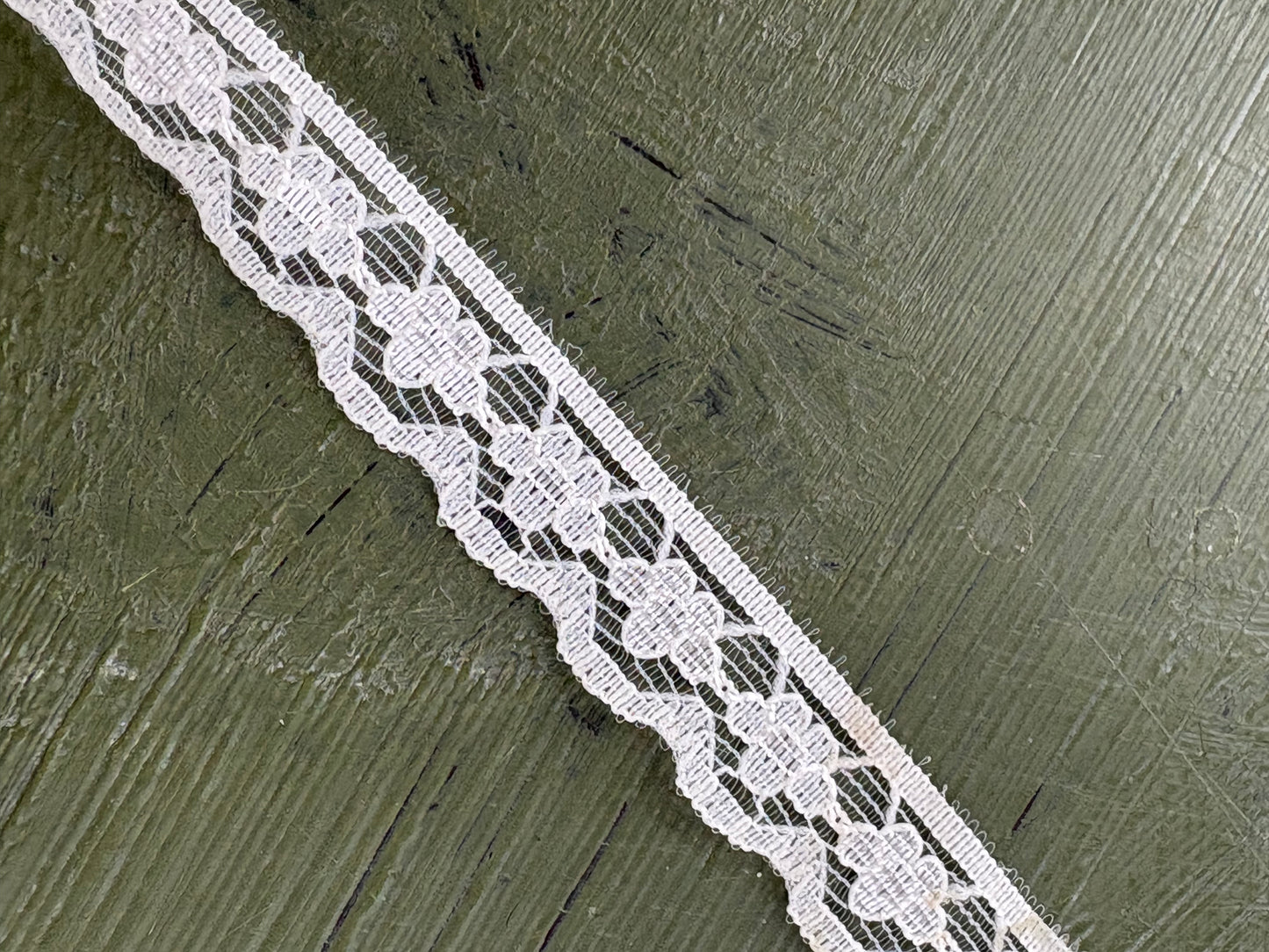 IVORY LACE TRIM - by the meter *