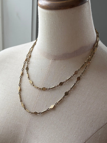 GOLD TONE NECKLACE