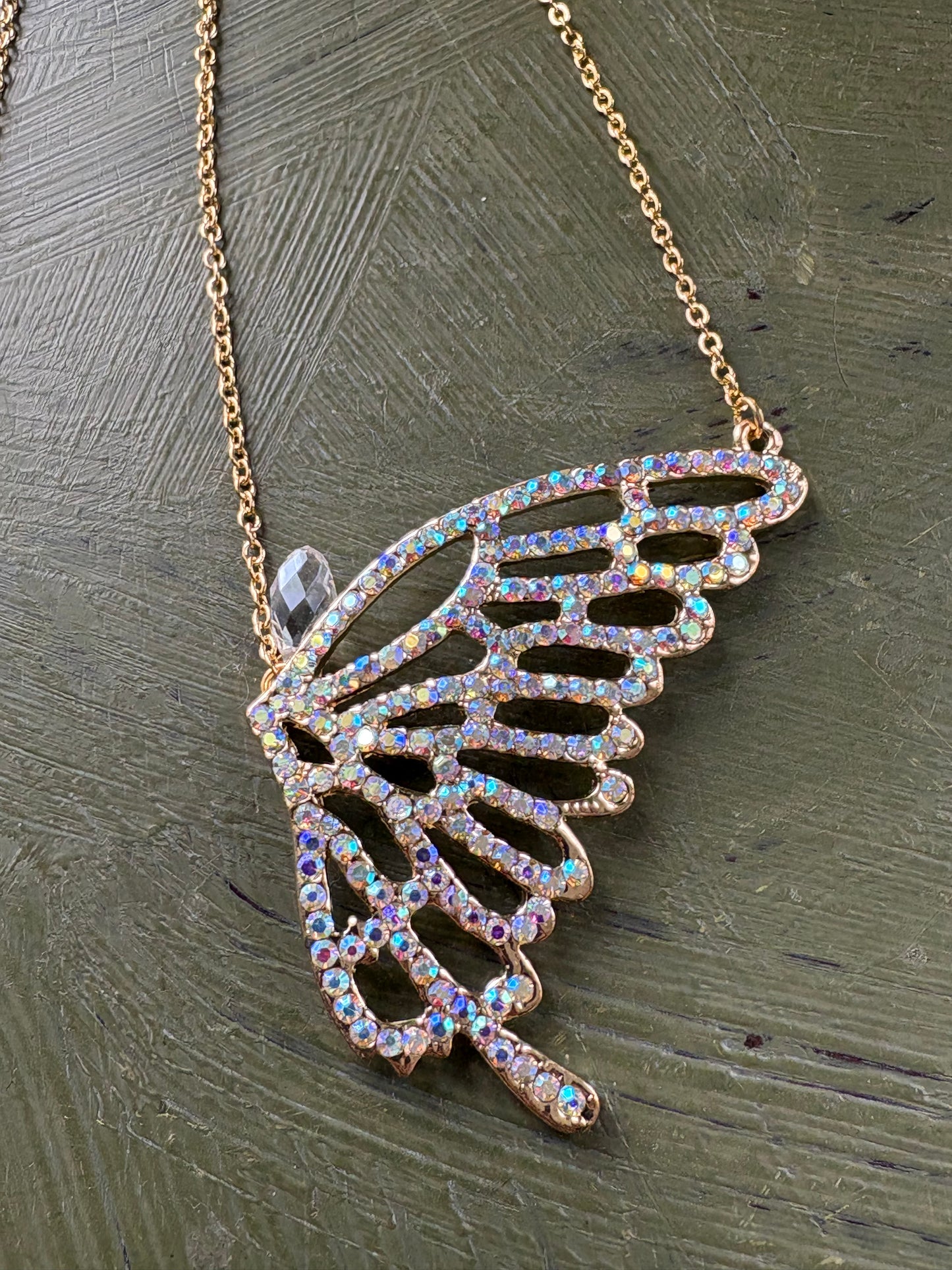 BUTTERFLY WING NECKLACE