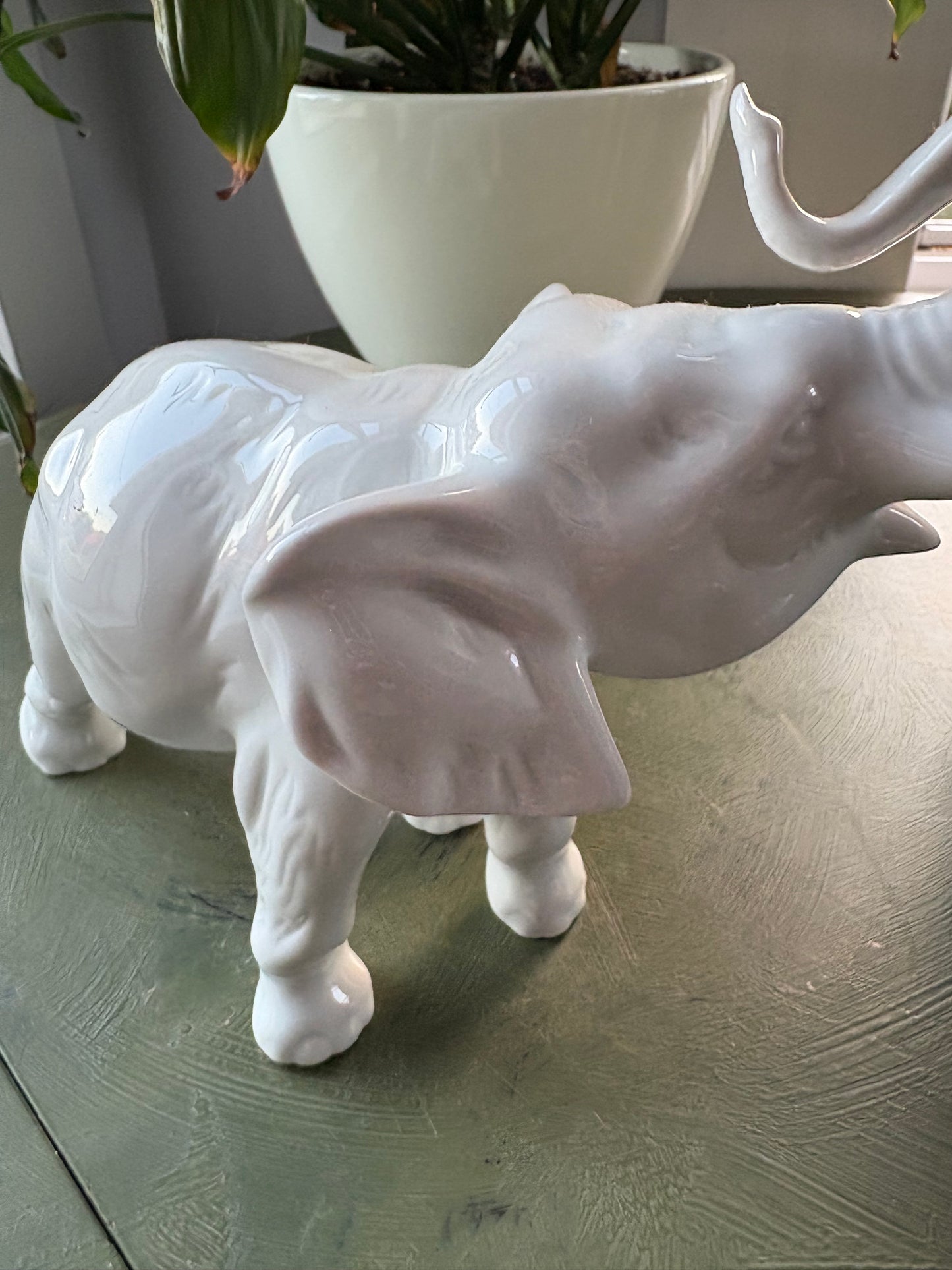 ROYAL DUX CERAMIC ELEPHANT