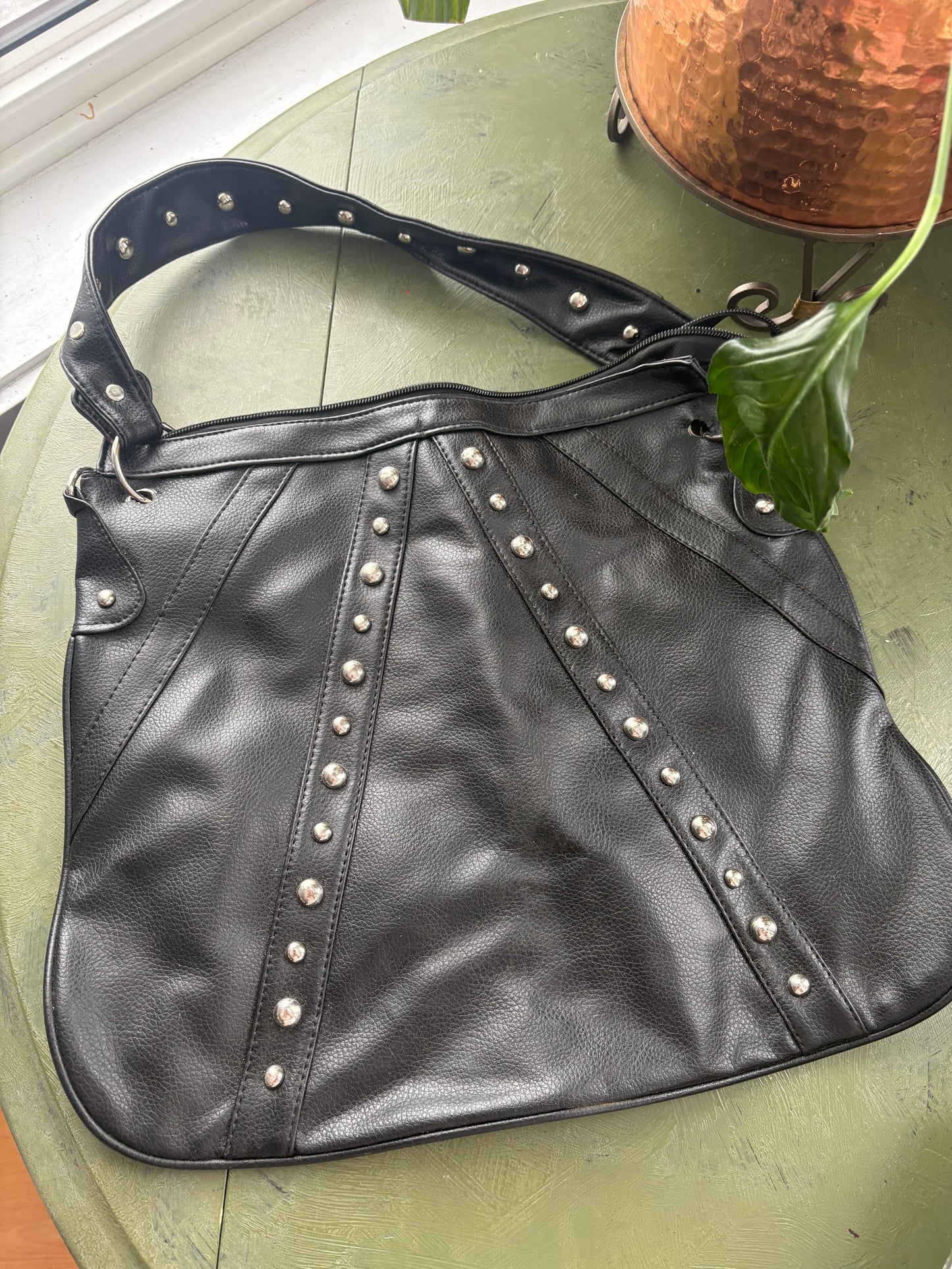 Y2K STUDDED PURSE