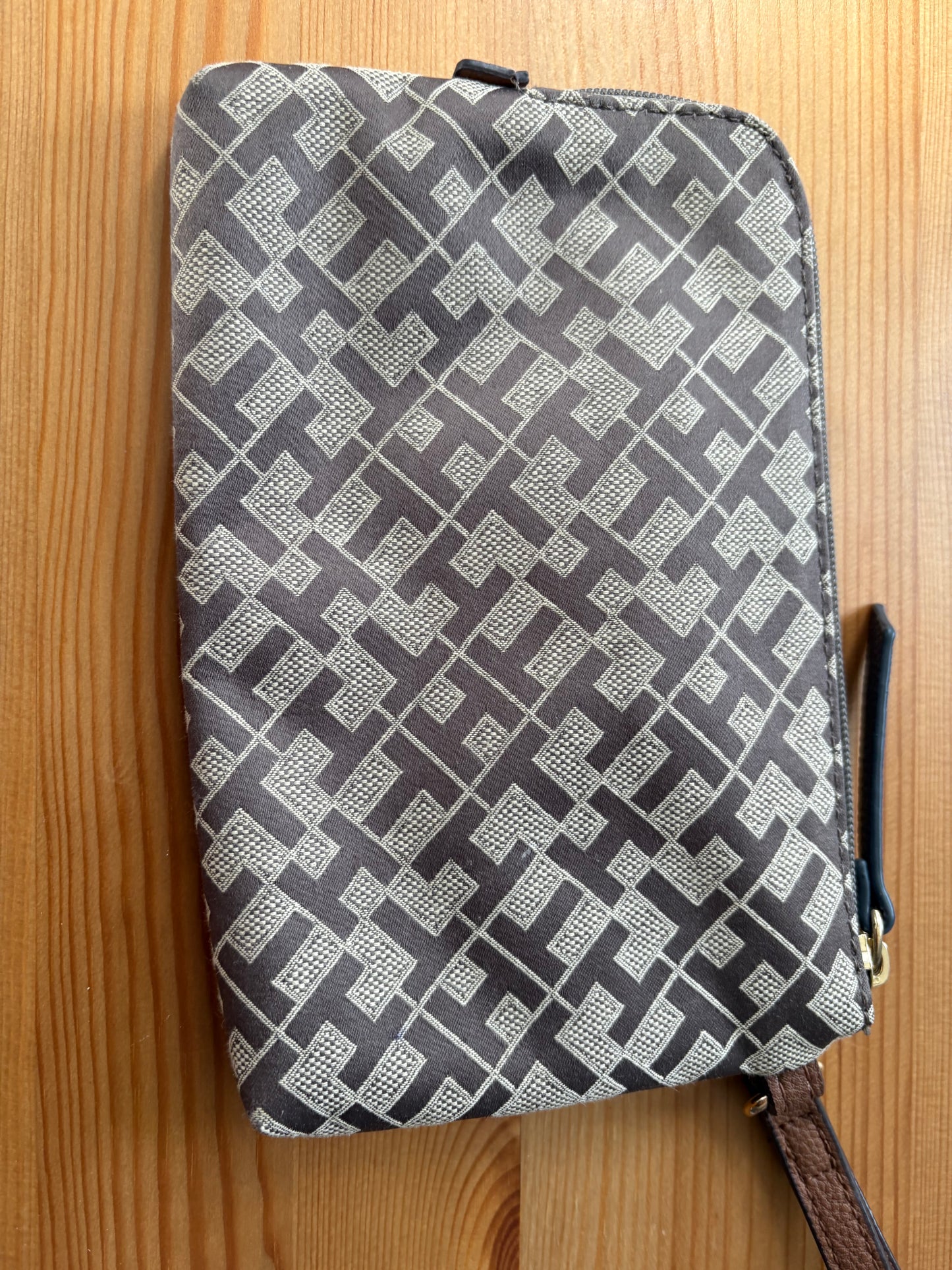 TOMMY WRISTLET