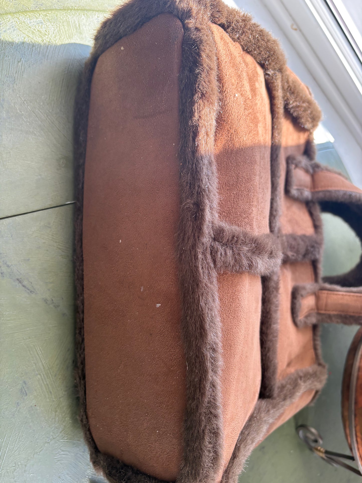 FAUX SHEARLING TOTE