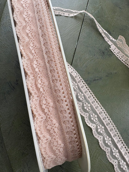 BEIGE LACE TRIM - by the meter