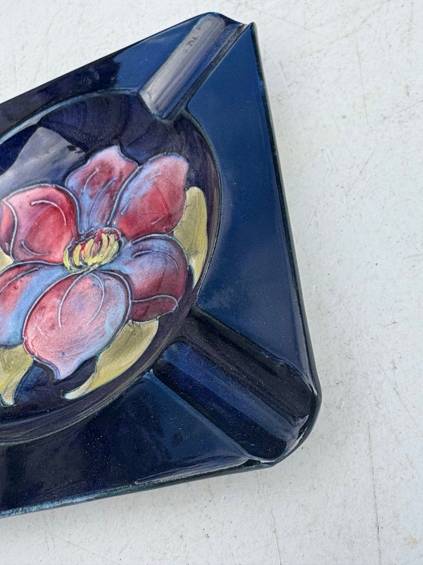 MOORCROFT CERAMIC ASHTRAY