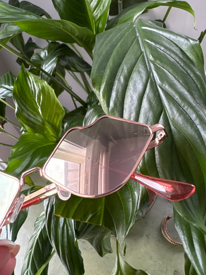 LIPPY SUNGLASSES