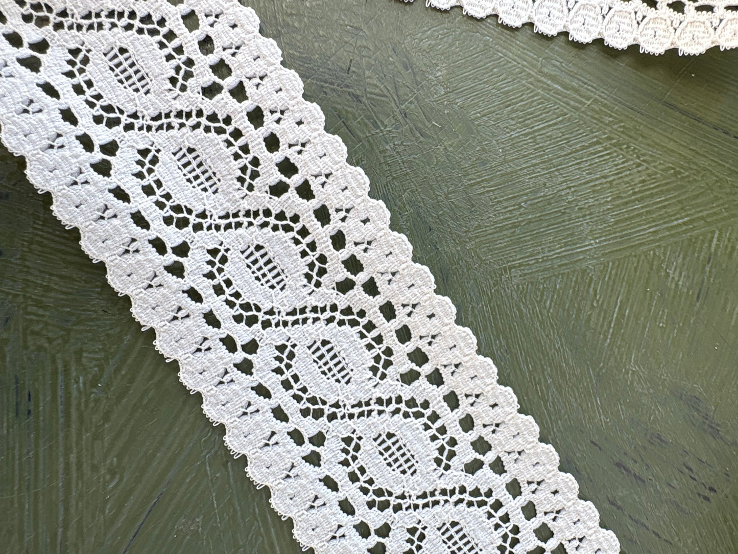 LACE TRIM - by the meter
