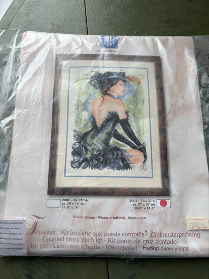 EMBROIDERY KIT
