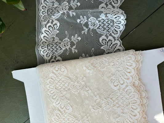 BEIGE LACE TRIM - by the meter