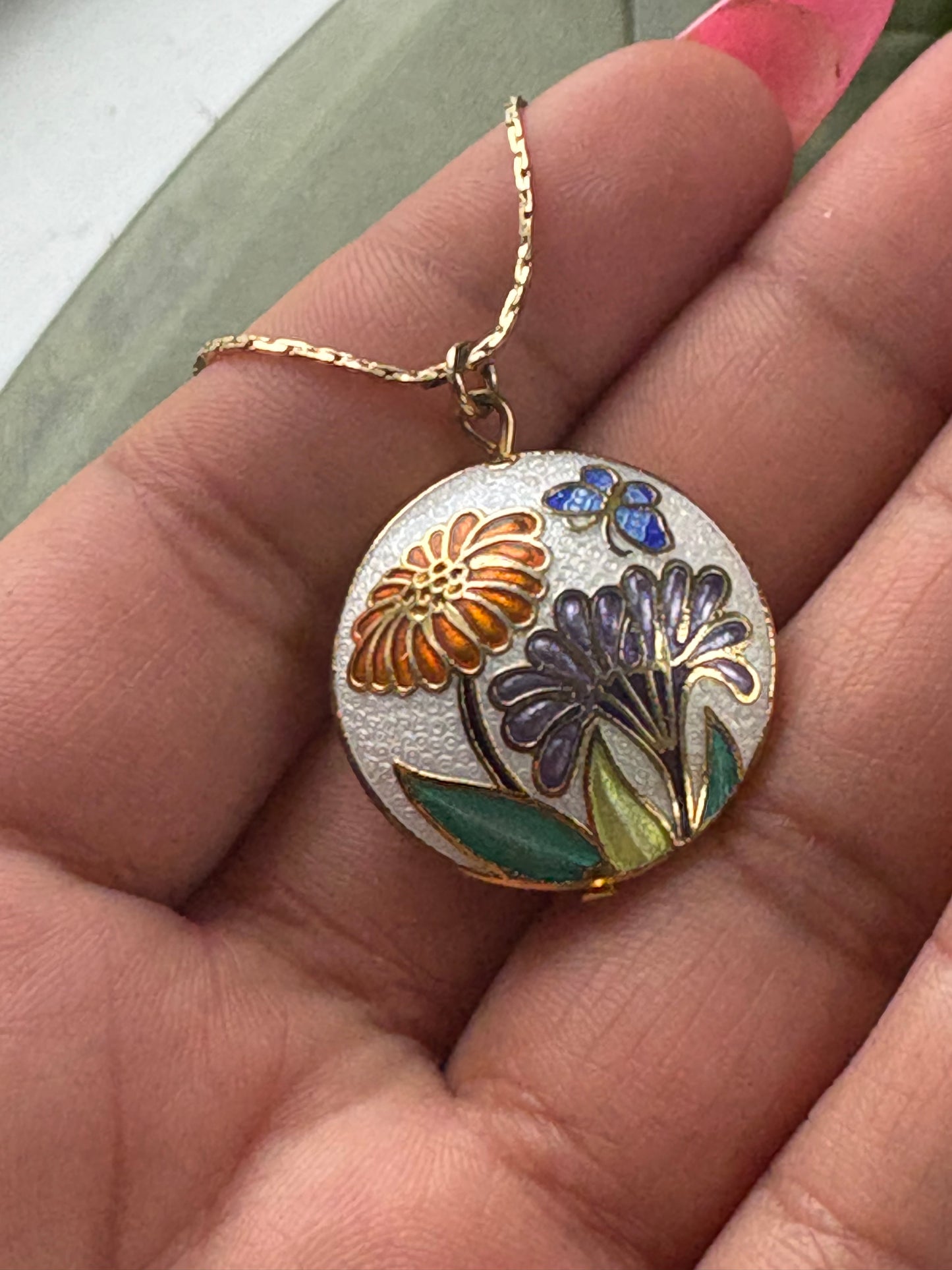 FLORAL CLOISONNE NECKLACE